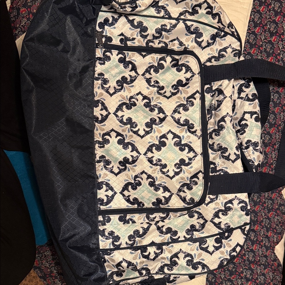 Thirty-One Navy and White Damask Tote